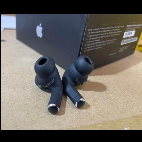 Black AirPods and AirPod pros - Picture 3 of 8